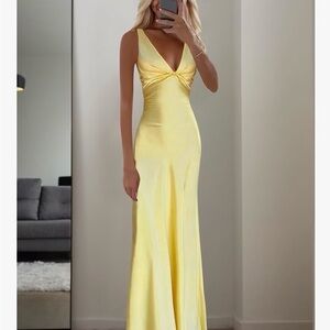 NWOT Elegant Yellow Satin Gown